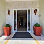 Hotel de apartamente Tsipos